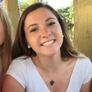 Meet your Posher, Elizabeth